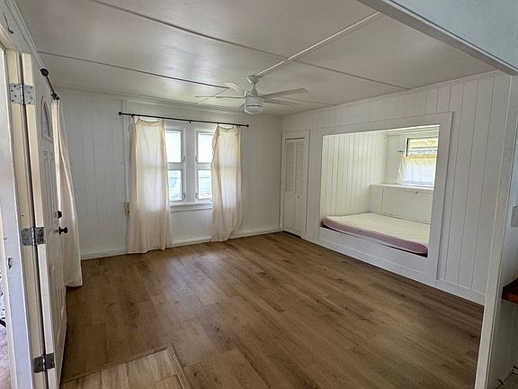 2nd image of 2516 Pamoa Rd APT A