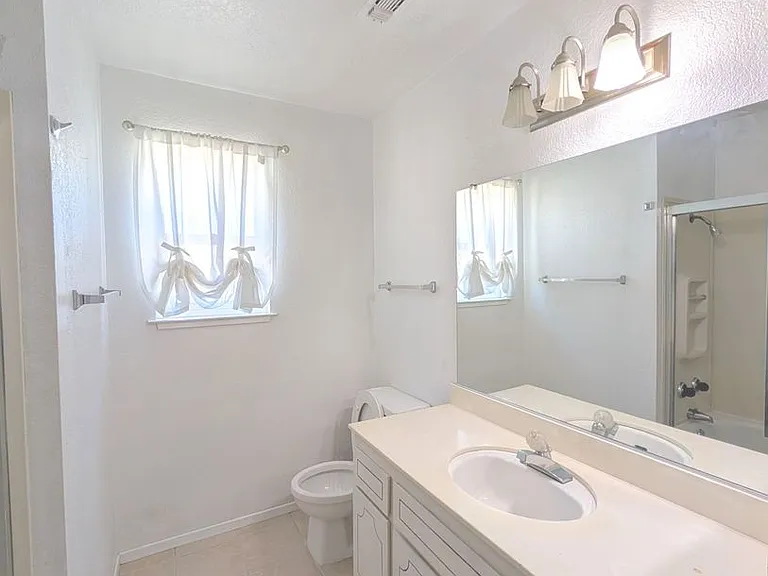 10988 Mira River Ct — Photo 16