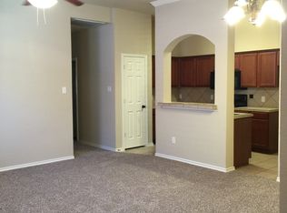 348 Armstrong Ln, Lavon, TX 75166