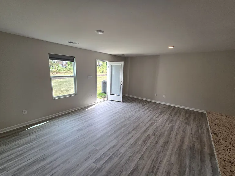 3551 Perrins Hill Way — Photo 6