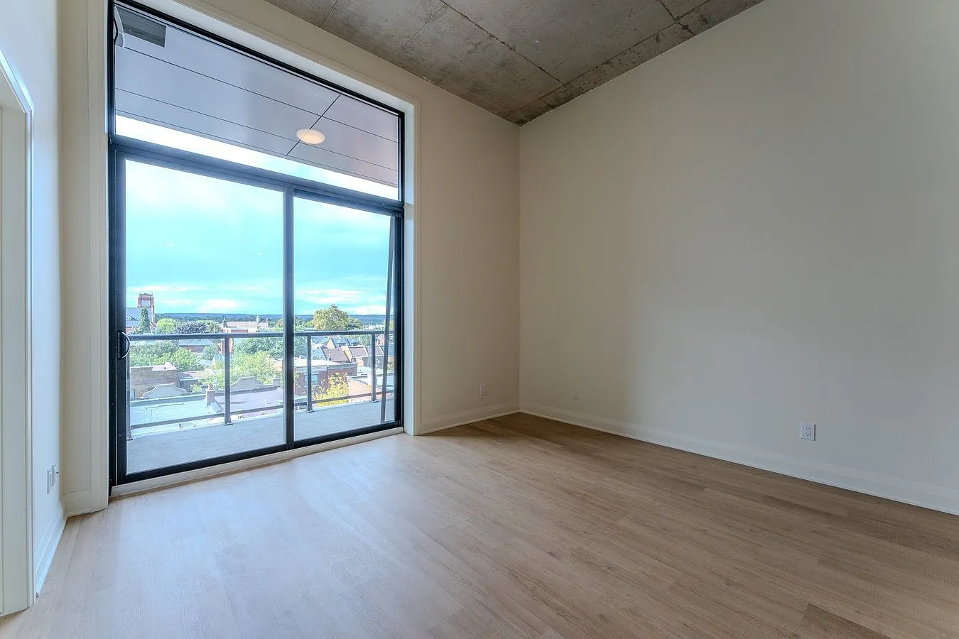 1 bed, 1.0 bath, 538 sqft, $1,725 — Photo 3