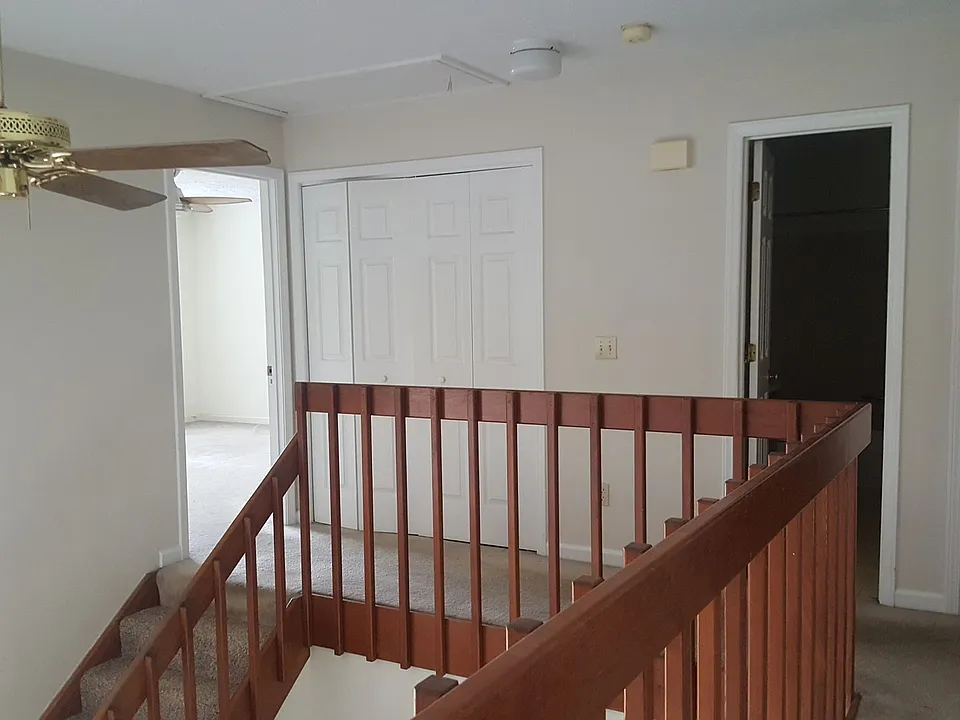 113 Silverleaf Ln