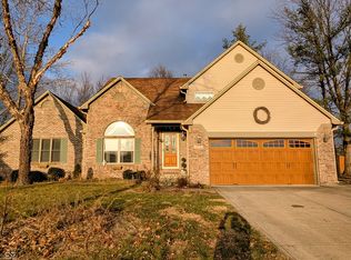 1370 Roseberry Ct, Mooresville, IN