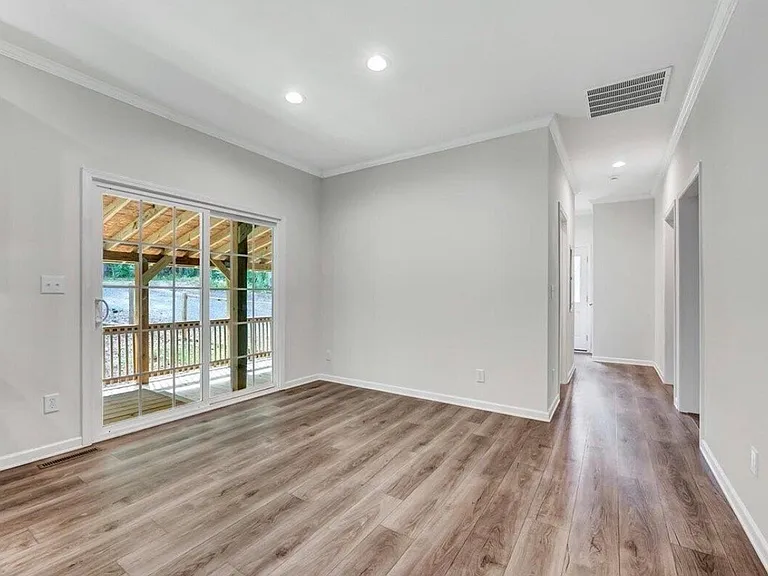 2424 Buckner Clark Rd — Photo 6