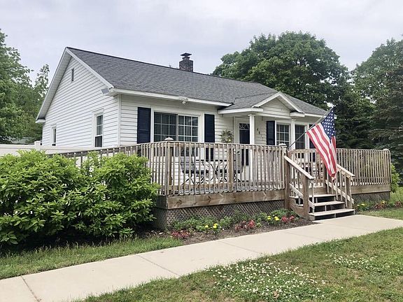 2nd image of 4812 Wilcox St