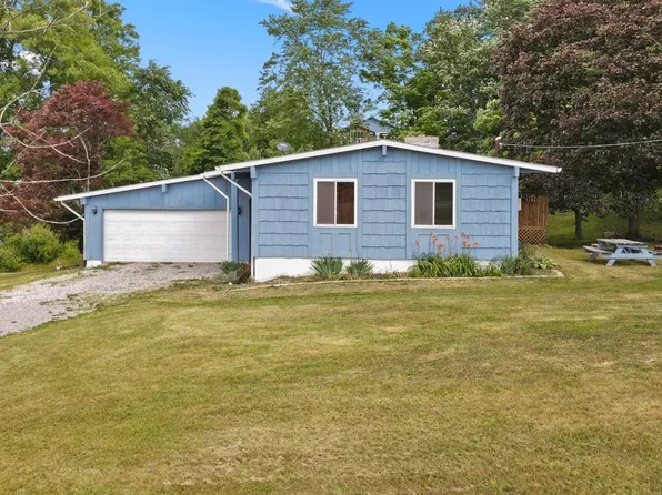 24830 Mountz Rd, Homeworth, OH 44634