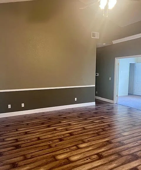 1877 E Turnberry Ave — Photo 21
