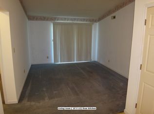 2 Berview Cir APT B, Saint Louis, MO 63129