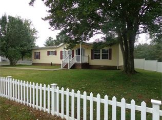 740 Reynoldsburg Rd, Paris, TN 38242