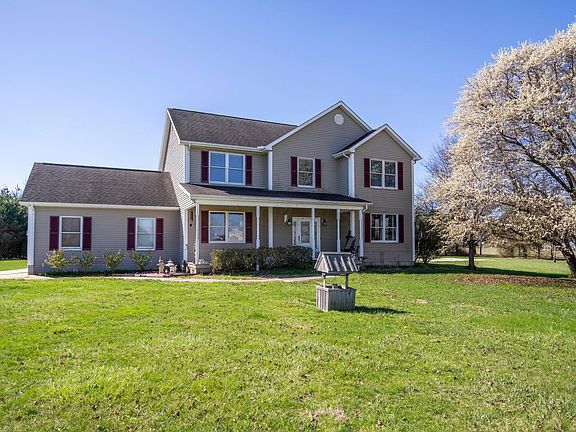 2nd image of 195 Bloomingburg New Holland Rd NW