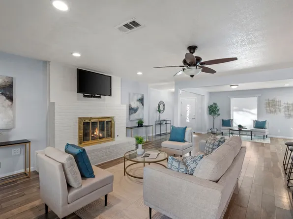 1328 W Redbud Dr, Hurst, TX 76053