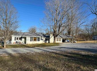 828 Farmersville Rd, Princeton, KY 42445
