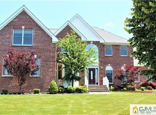 9 Whitson Ln, Monroe Township, NJ 08831