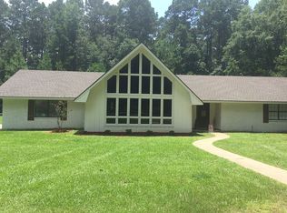 203 Johnson Rd, Winnfield, LA 71483