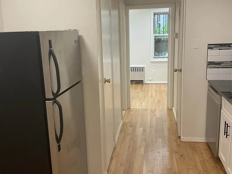 224 Cumberland St #1 — Photo 2