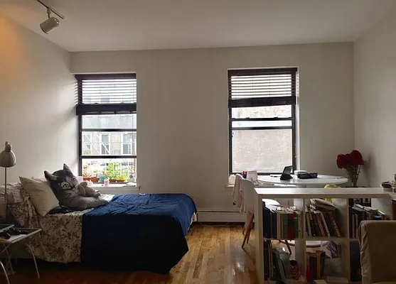 Rented by Douglas Elliman | media 18