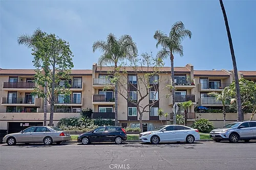 433 S Manhattan Pl #213 Photo 1