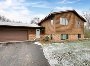 11052 Ireland Ave NW, Annandale, MN 55302