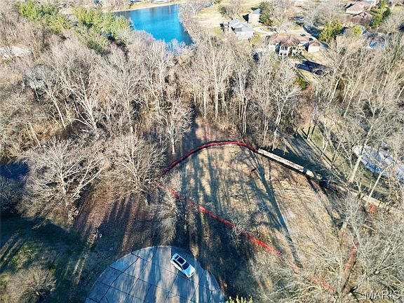 2nd image of 170 Ambleside Ln