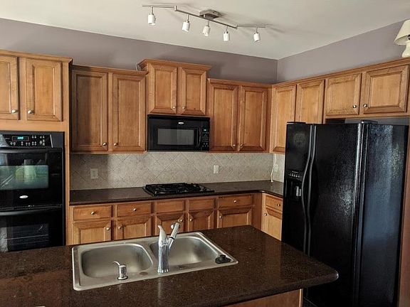 3rd image of 152 Mill Stone Dr