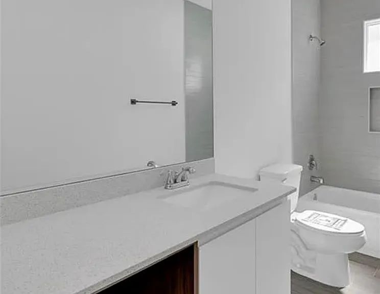 1404 Lore Dr #4 — Photo 9