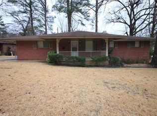 12 Cinderella Cir, Little Rock, AR 72204