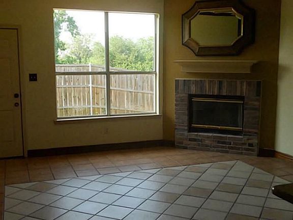 5th image of 3863 N Summer Trail Dr