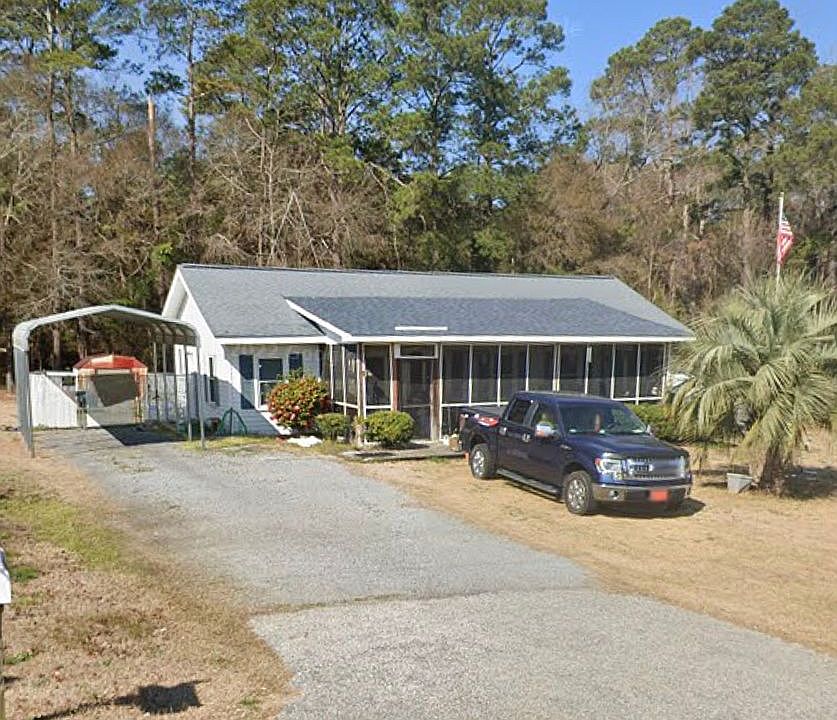 2nd image of 205 Blackwell Cir