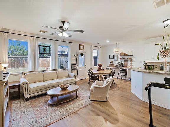 5th image of 16850 Bellmoor Ln