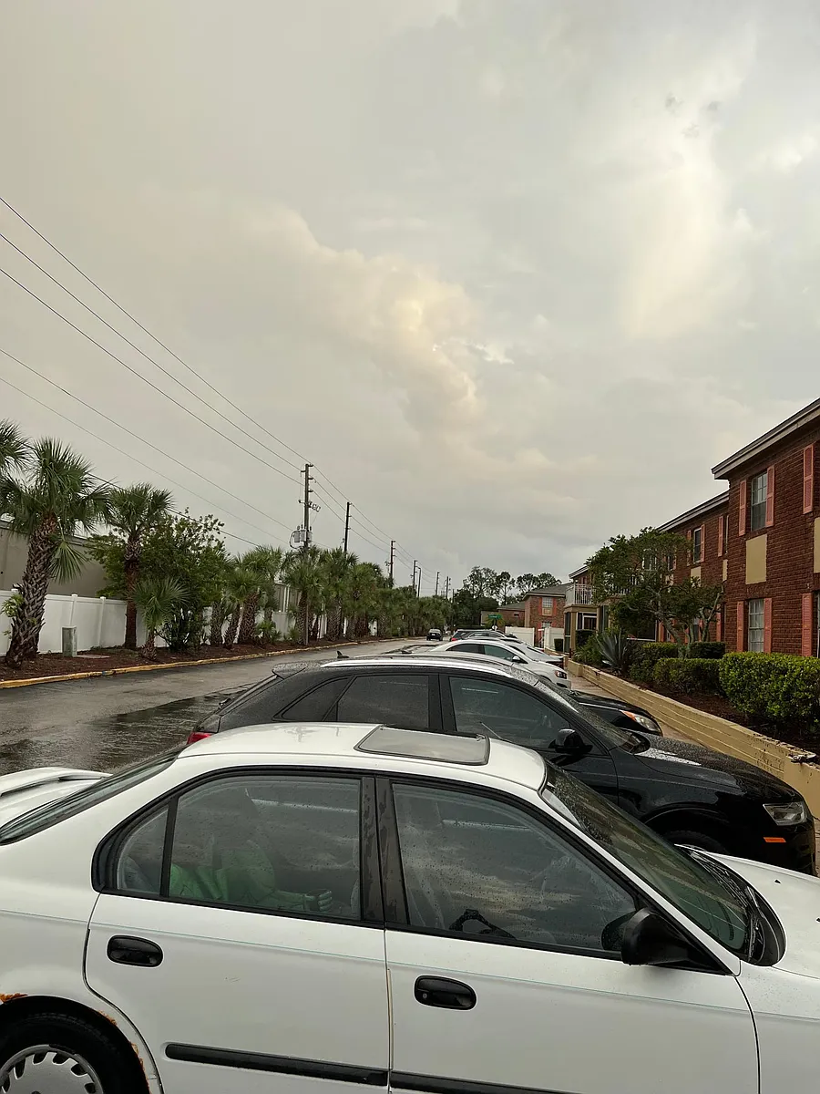 Building Photo - 448 Banyon Tree Cir #200