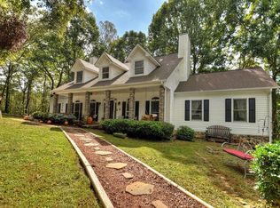 103 White Oak Dr, Talking Rock, GA 30175