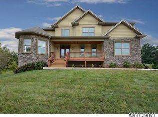 18 King View Dr, Fletcher, NC 28732