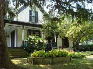 1802 Main St #E, Peninsula, OH 44264