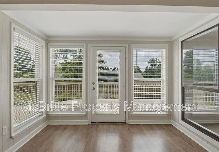 342 Village Square Dr — Photo 8