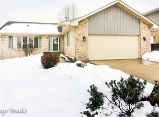5327 Jessica Dr, Oak Forest, IL 60452