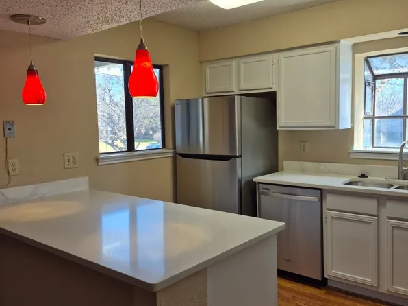 15151 Berry Trl APT 106, Dallas, TX 75248