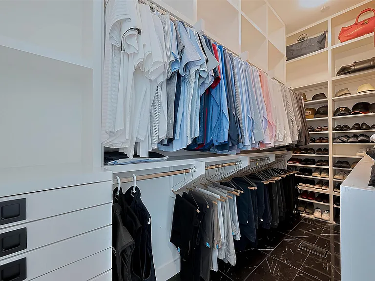 5919 E Post Oak Ln — Photo 32