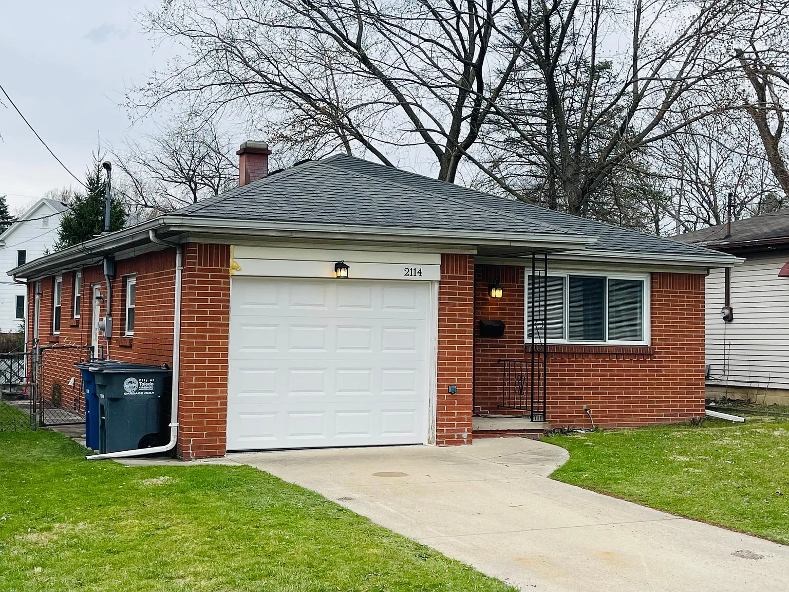 2114 Cummings Ave — Photo 2