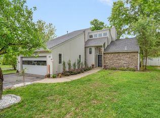 36 Gates Rd, Franklin Twp., NJ 08873