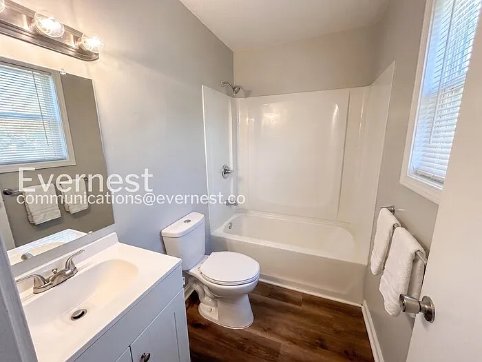 715 W Creek Cir — Photo 5