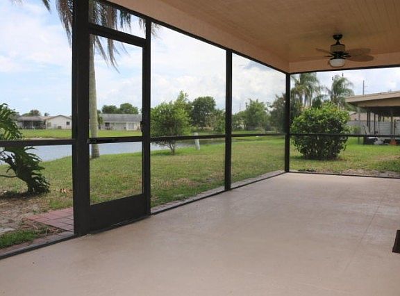 4th image of 5046 Woodstone Cir N