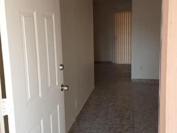 6230 Guadalupe Ave, Las Vegas, NV 89108