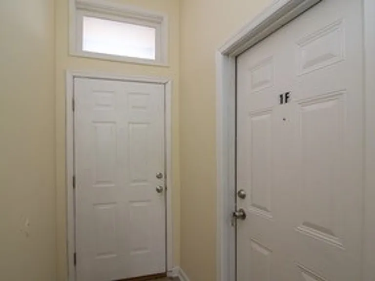 Apartment Units in Bolton Hill, Baltimore, MD! — Photo 10