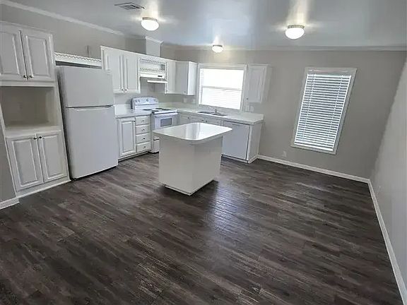 4th image of 15802 Reddy Ln #15802R