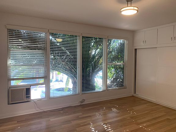 5th image of 1709 N Fuller Ave #2