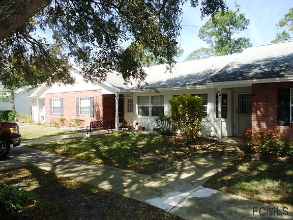 3rd image of 64 Kings Colony Ct S
