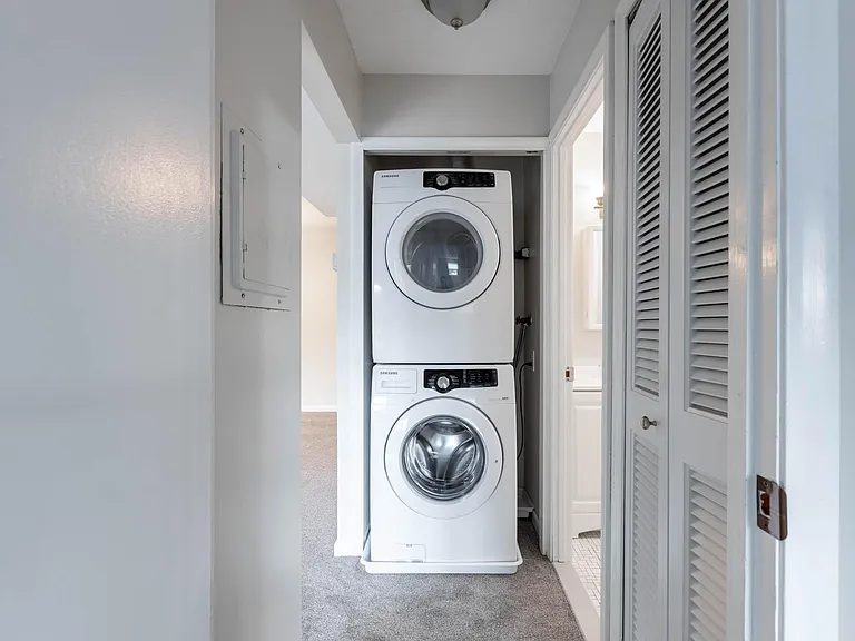 106 Twin Circle Dr — Photo 7