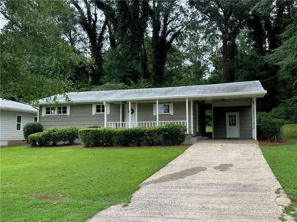 16 Forrest Hill Dr, Cartersville, GA 30121