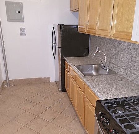 5th image of 23-08 Newtown Ave #3BE