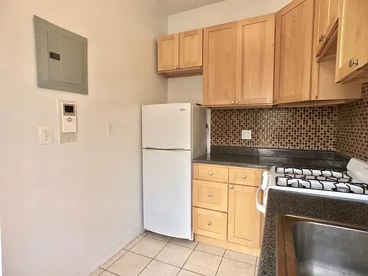 Rented by Sovereign Associates | media 26